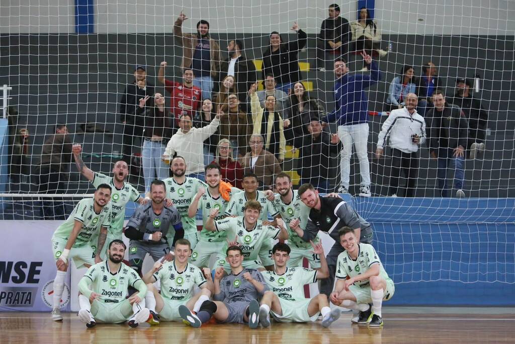 Pinhalense supera vice-líder e amplia vantagem na Série Prata