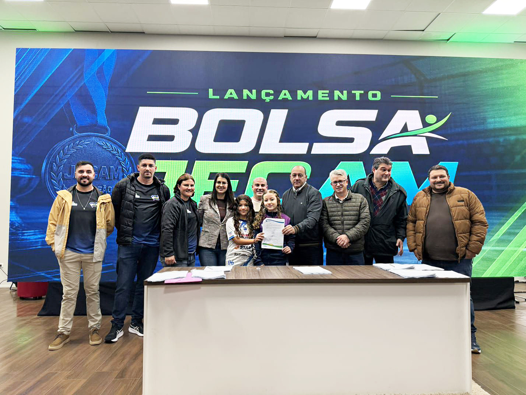 PREFEITURA DE CAMPOS NOVOS ASSINA BOLSA JECAM 2026 E HOMENAGEIA ALEMÃO PRETO