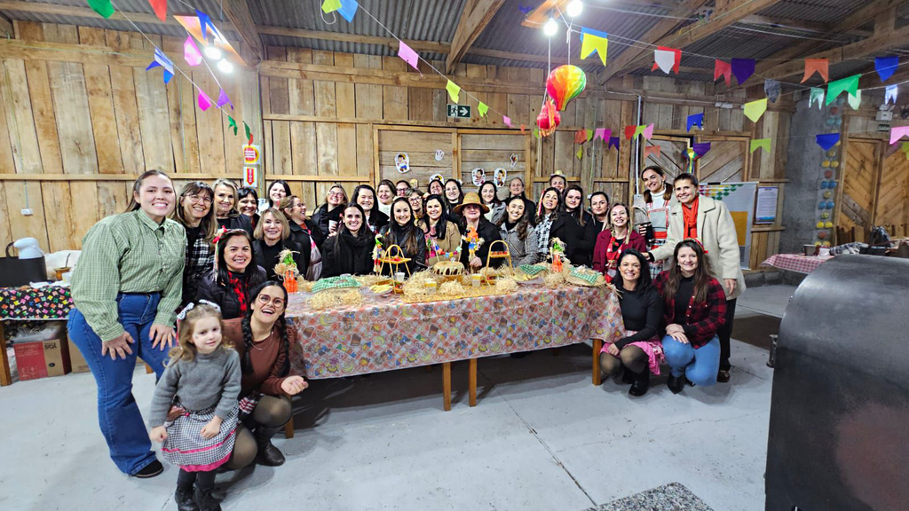 Reunião Junina do Núcleo da Mulher Empresária da ACIRP fortalece integração e networking