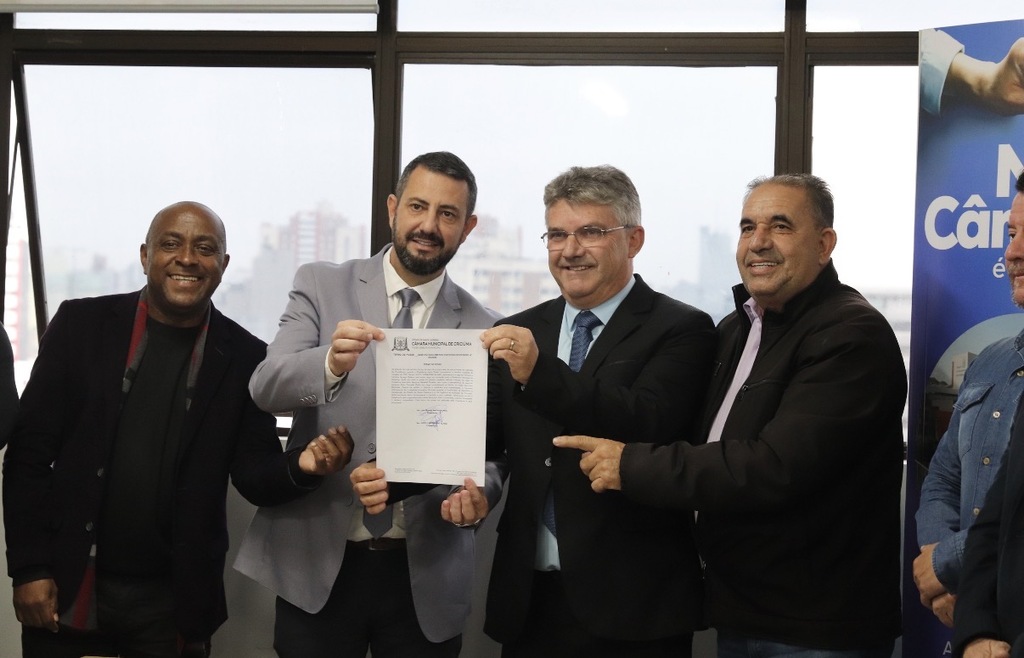 Juceli Sebastião Alano (PSD) toma posse como vereador na Câmara de Criciúma