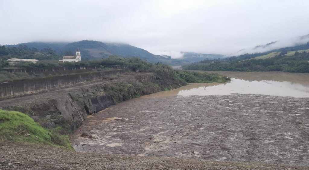 Temporais em Santa Catarina: sobe para seis o número de municípios em situação de emergência