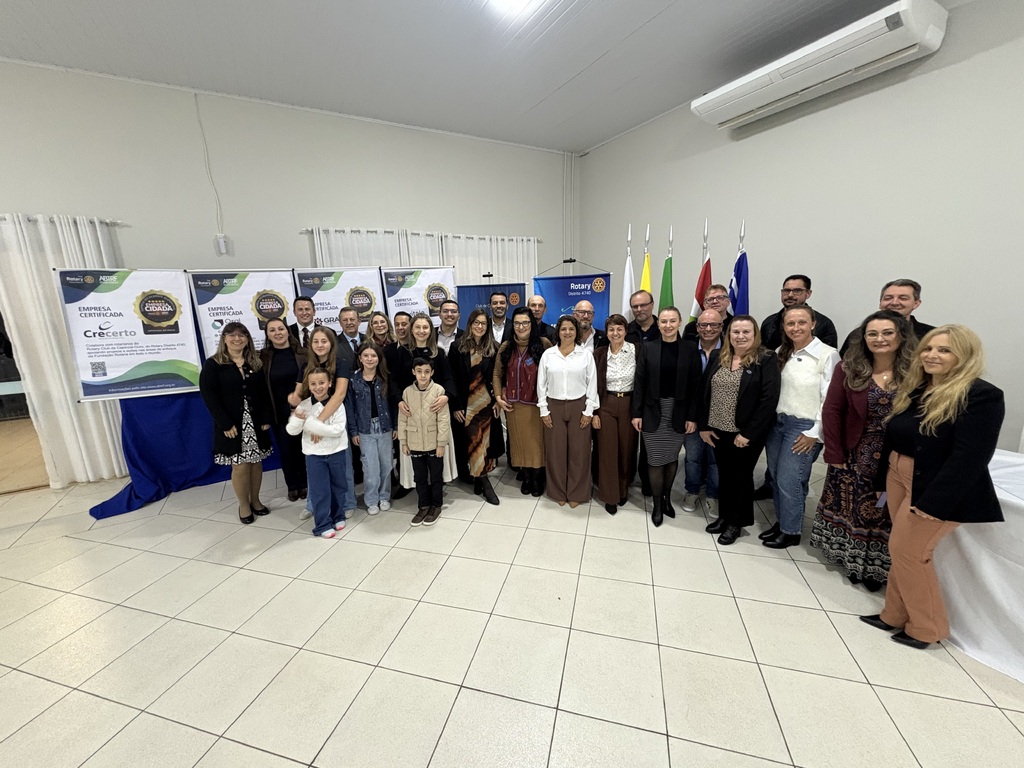Rotary Club de Capinzal-Ouro empossa nova gestão 2026–2027 em cerimônia na AABB