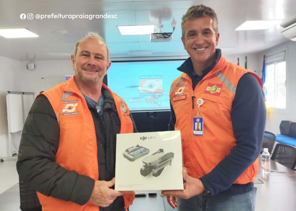 DEFESA CIVIL DE PRAIA GRANDE RECEBE DRONE PARA REFORÇAR AÇÕES DE PREVENÇÃO E MONITORAMENTO