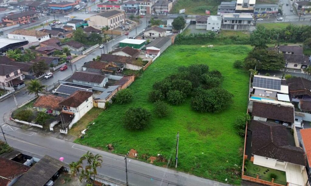Prefeitura de Joinville inicia construção de nova escola para 980 alunos no bairro Boehmerwald