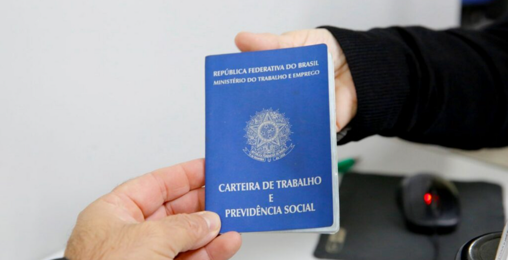 Mais de 2 mil vagas de emprego estão disponíveis em Joinville