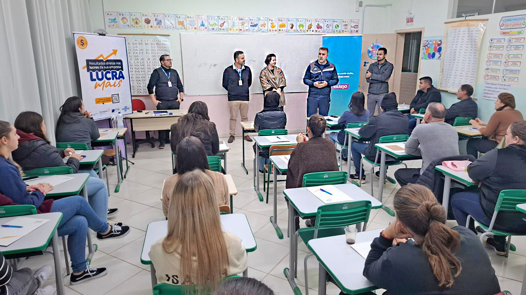 Programa Lucra Mais inicia turma exclusiva em Abdon Batista com foco na transformação digital dos pequenos negócios