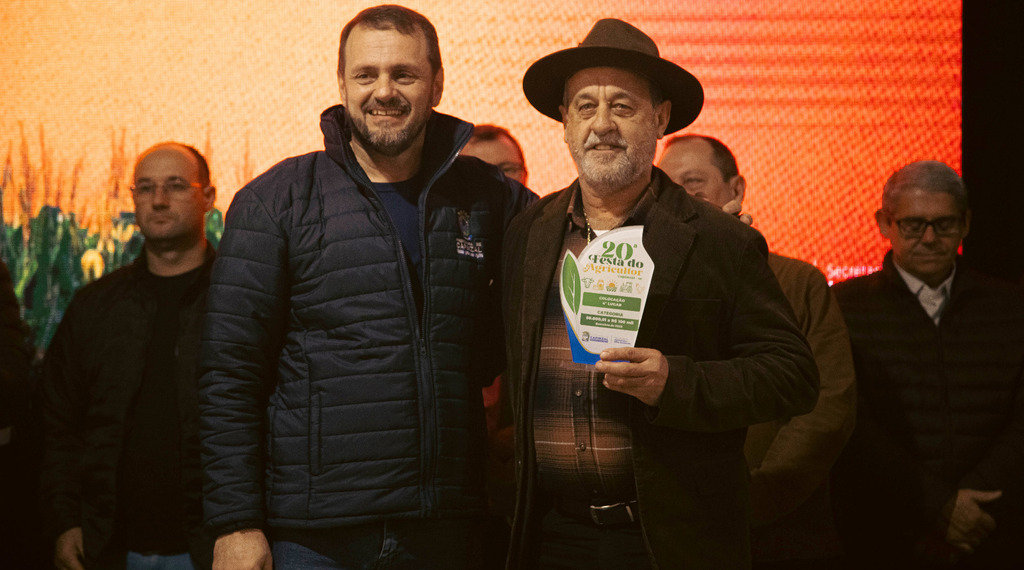 CAPINZAL CELEBRA O AGRO NA 20ª FESTA DO AGRICULTOR E GARANTE O CENTRO CULTURAL POR 20 ANOS