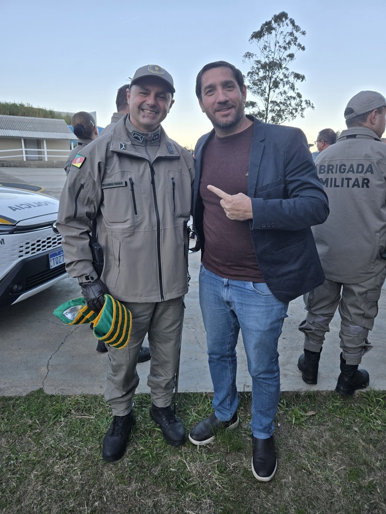 PRESIDENTE DA CÂMARA DE VEREADORES DE TORRES, IGOR BERETTA, REPRESENTA O LEGISLATIVO NA SOLENIDADE DOS 28 ANOS DO CRPM LITORAL