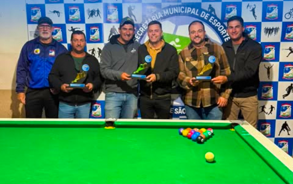 SECRETARIA DE ESPORTES ENTREGA PREMIAÇÃO AOS MELHORES DA TAÇA CIDADE DE SINUCA 2026 DE SÃO JOÃO DO SUL