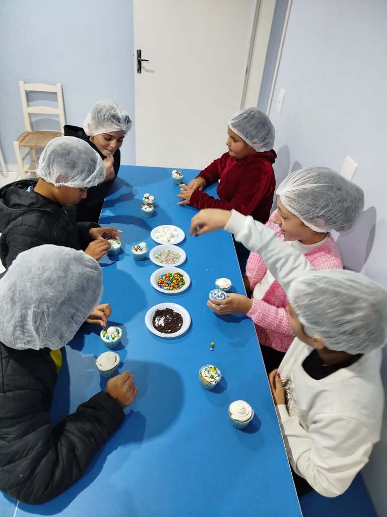 Crianças do SCFV de abdon Batista participam de oficina de culinária