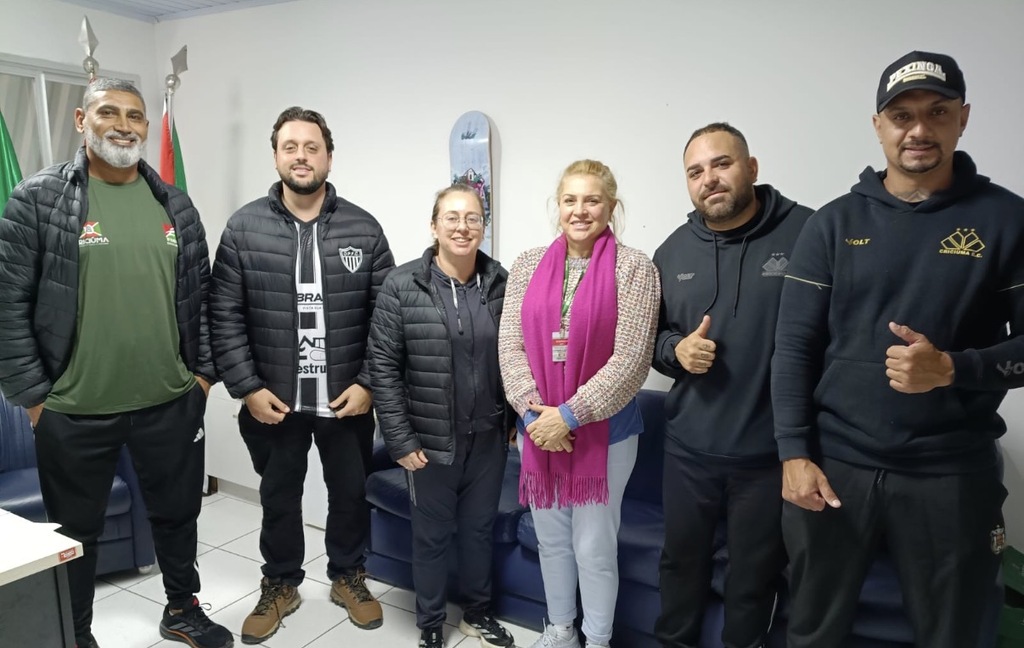 FME de Criciúma reúne representantes de Ouro Preto e Amigos do Pexinga para alinhamento da final do Municipal de Futebol