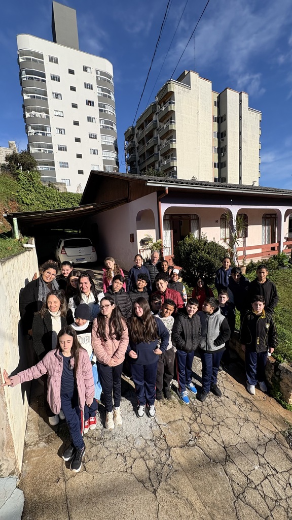 Alunos da Escola Bernardo Moro Sobrinho conhecem os bastidores da produção do jornal O TEMPO – Jornal de Fato