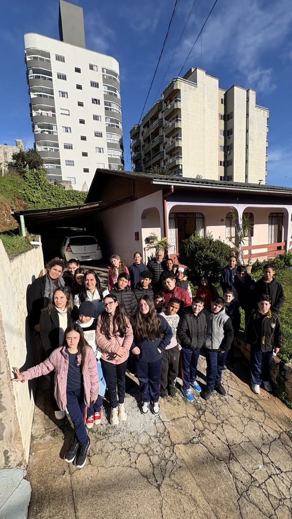 Alunos da Escola Bernardo Moro Sobrinho conhecem os bastidores da produção do jornal O TEMPO – Jornal de Fato