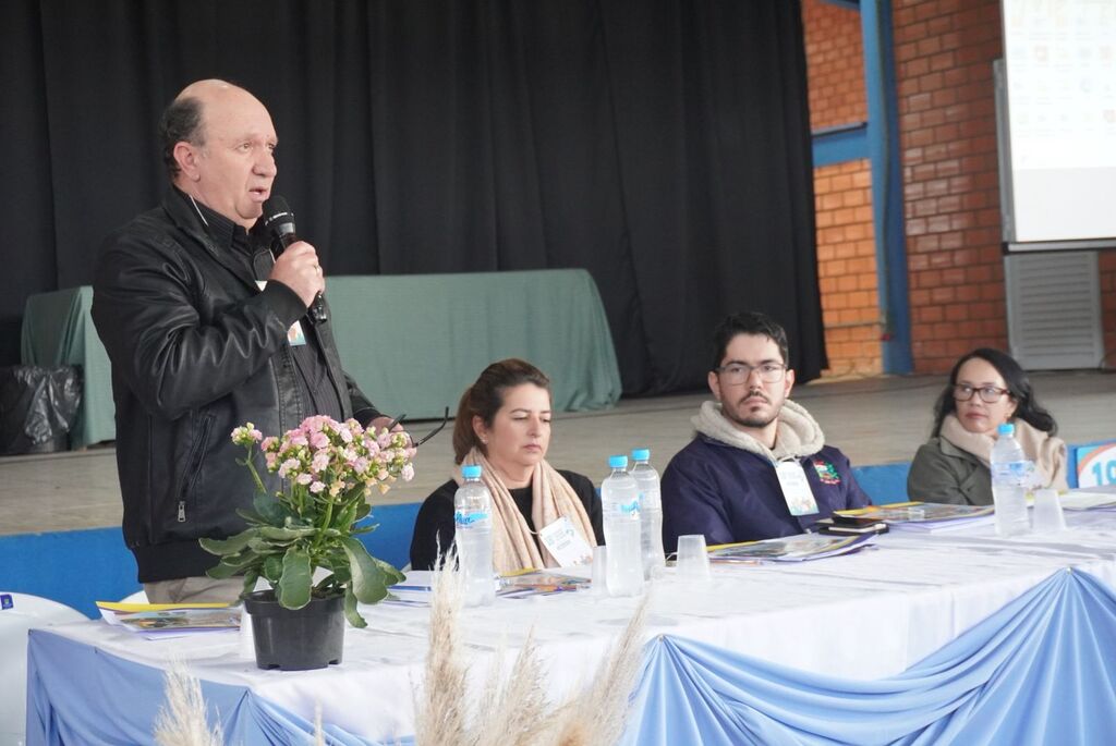 Após precisar ser adiado devido às condições climáticas e à recomendação da Defesa Civil, o São João das Escolas foi realizado na tarde de domingo (12), no Centro de Eventos do Parque Juca Vieira, proporcionando um verdadeiro espetáculo de cult