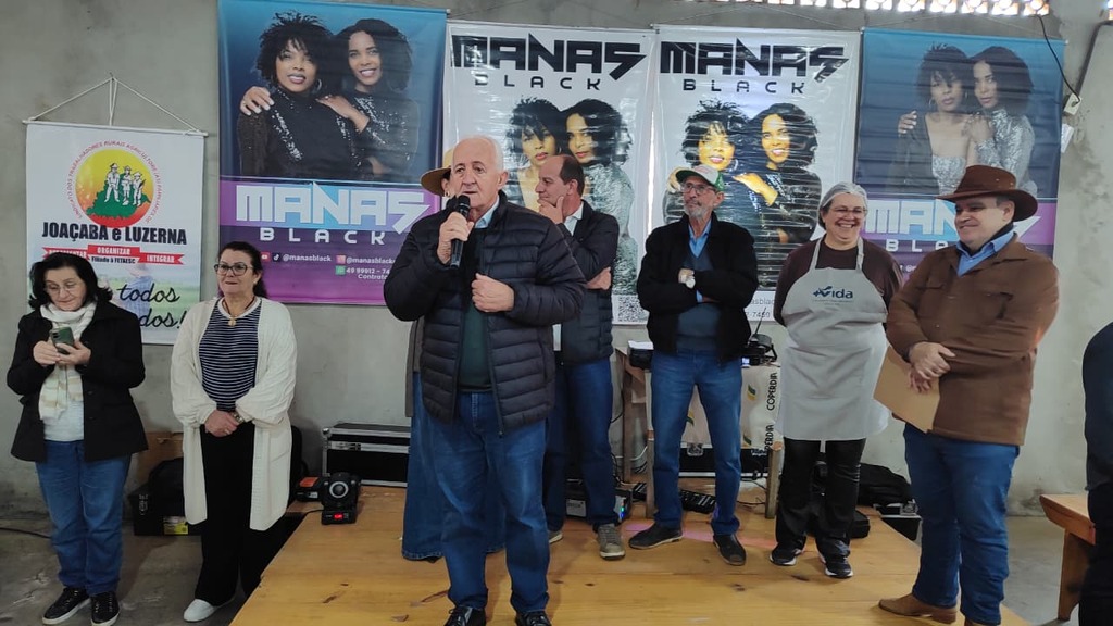 DUAS CASAS HOMENAGEOU A AGRICULTURA FAMILIAR