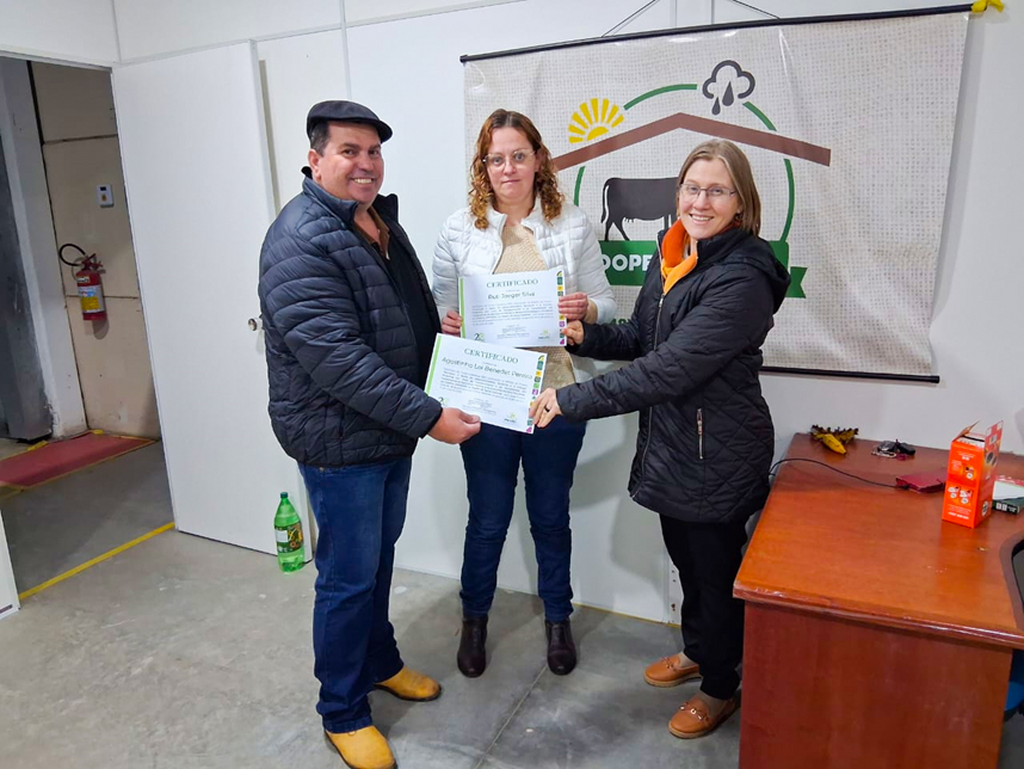 COOPERAGROSUL DE SÃO JOÃO DO SUL RECEBE VISITA DA UNICAFES/SC  E CELEBRA CERTIFICAÇÃO DE LIDERANÇAS COOPERATIVISTAS