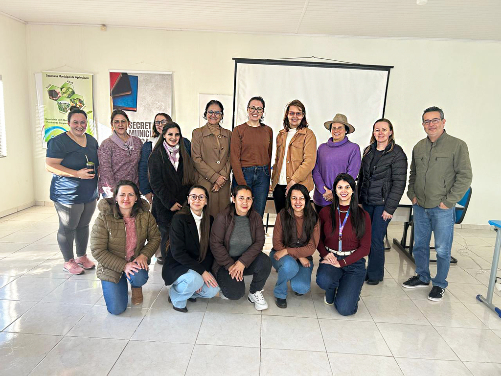 Mulheres do Agro participam de oficina sobre redes sociais e fortalecem presença digital em Zortéa