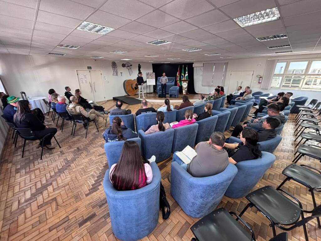 Secretaria de Cultura realiza reunião preparatória para o Desfile Cívico