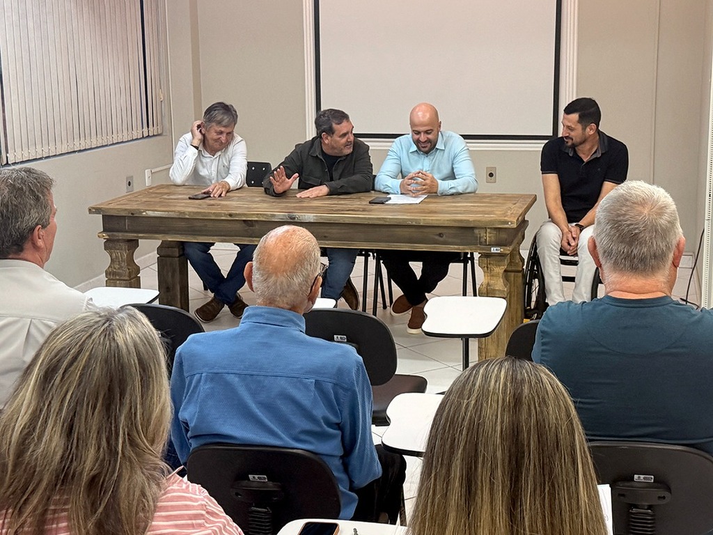 PRESIDENTE DA CÂMARA ASSUME O COMANDO DO EXECUTIVO, EM SANTA ROSA DO SUL