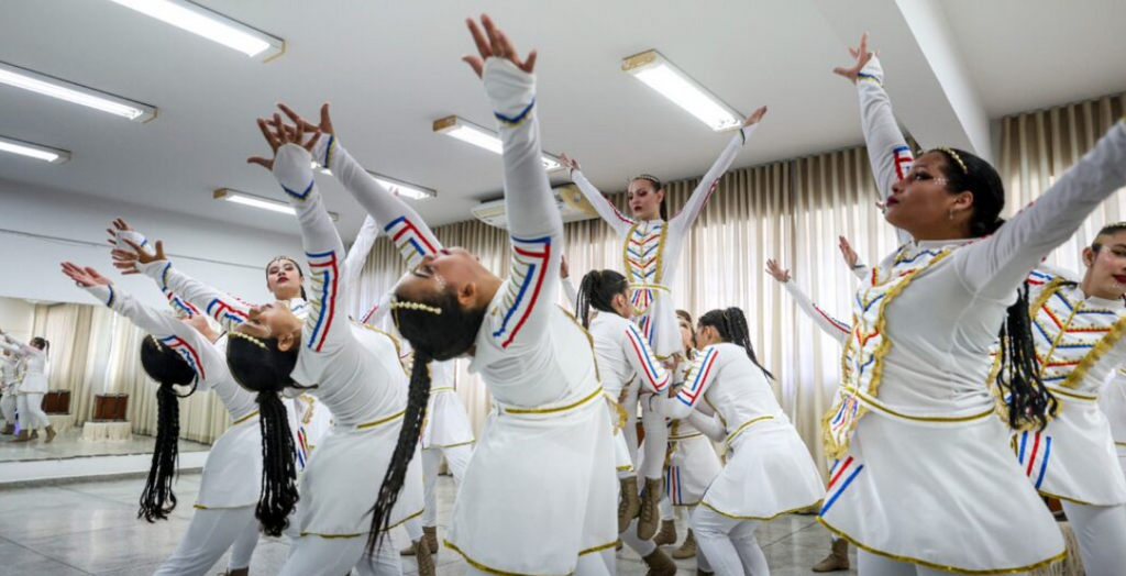 Festival de Dança de Joinville tem mais de 50 apresentações de grupos municipais ao longo da programação
