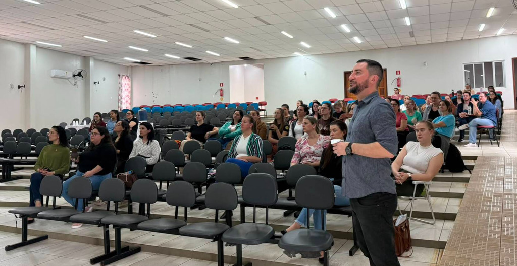 Professores da Rede Municipal participam de semana de formações e planejamento