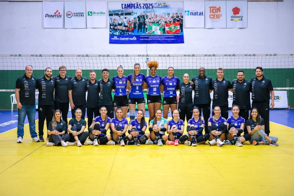 Pinhalense Zagonel Voleibol estreia na temporada com vitória sobre o Napoli
