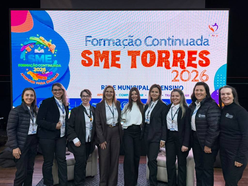 FORMAÇÃO CONTINUADA MOBILIZA PROFISSIONAIS DA EDUCAÇÃO EM TORRES