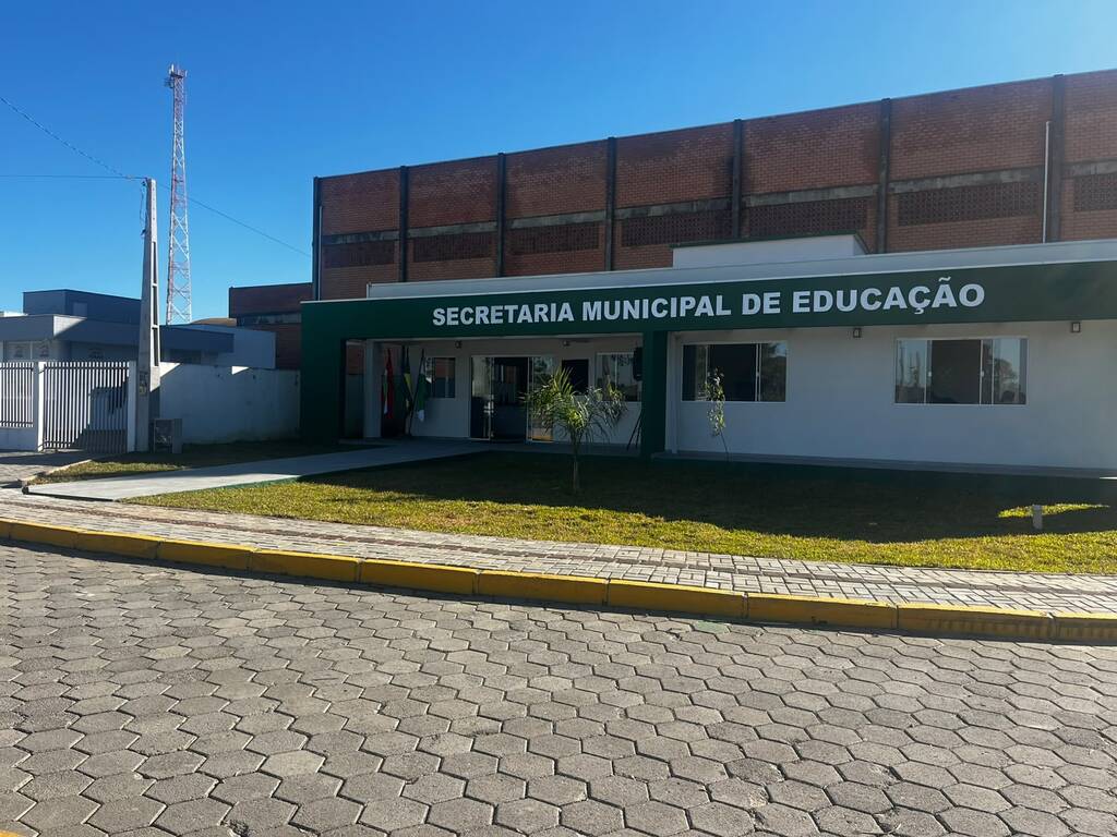 Nova sede da Secretaria Municipal de Educação é inaugurada em Palmeira