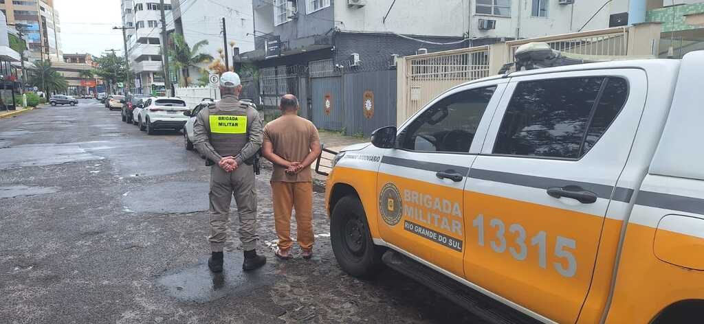 COMANDO RODOVIÁRIO CUMPRE NOVO MANDADO DE PRISÃO NA ERS-389 EM TORRES