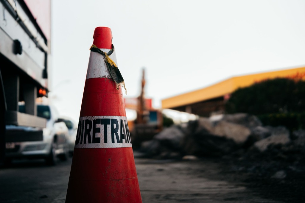 Ações preventivas e emergenciais reforçam contenção de erosão na avenida Belisário Ramos