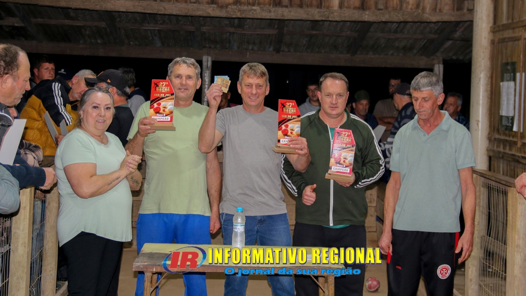 BAR DO JOEL, EM FORQUILHINHA, SÃO JOÃO DO SUL, ENTREGA A PREMIAÇÃO AOS MELHORES DO 27º CAMPEONATO REGIONAL DE BOCHA