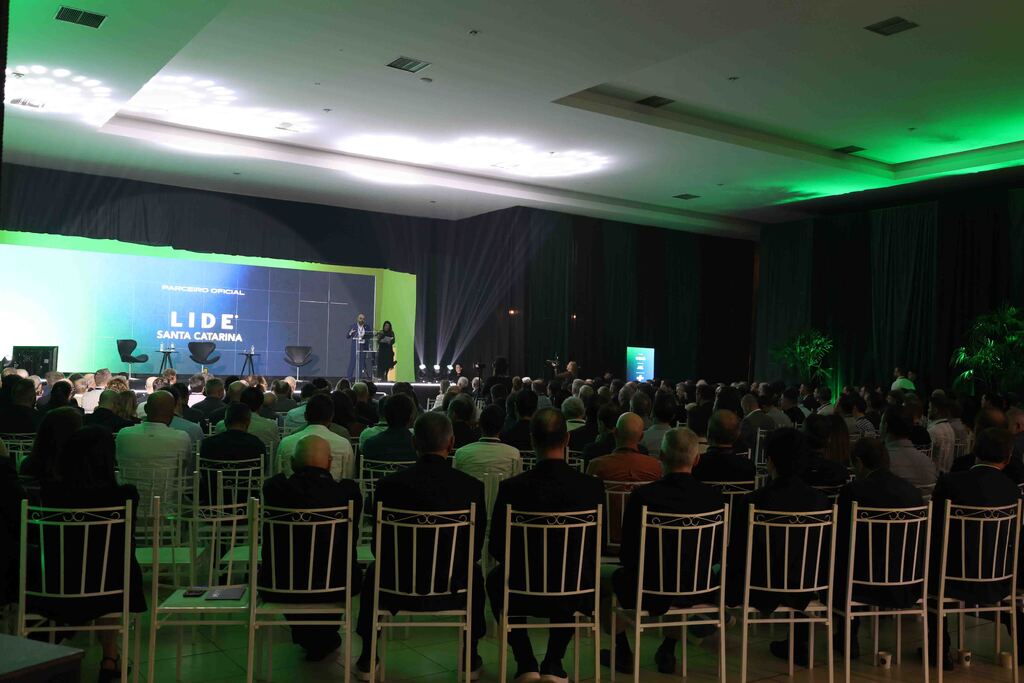 Sebrae/SC apresenta resultados do programa Conexões Corporativas durante painel no Vértice FACISC em Chapecó