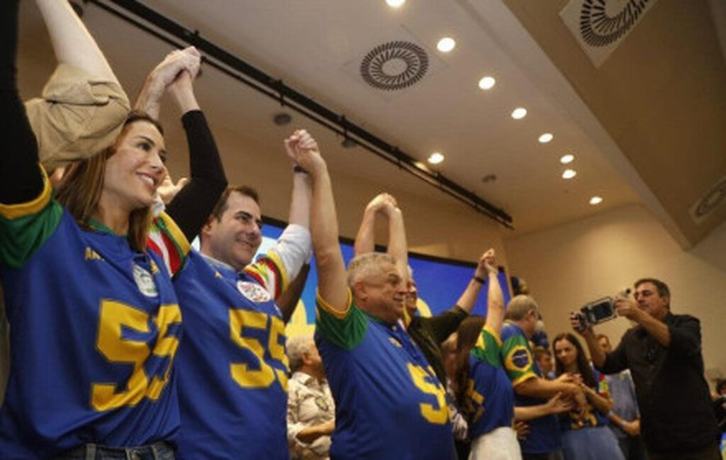 João Rodrigues é oficializado candidato ao governo; aliança confirma Chiodini como vice e Amin e Lunelli ao Senado