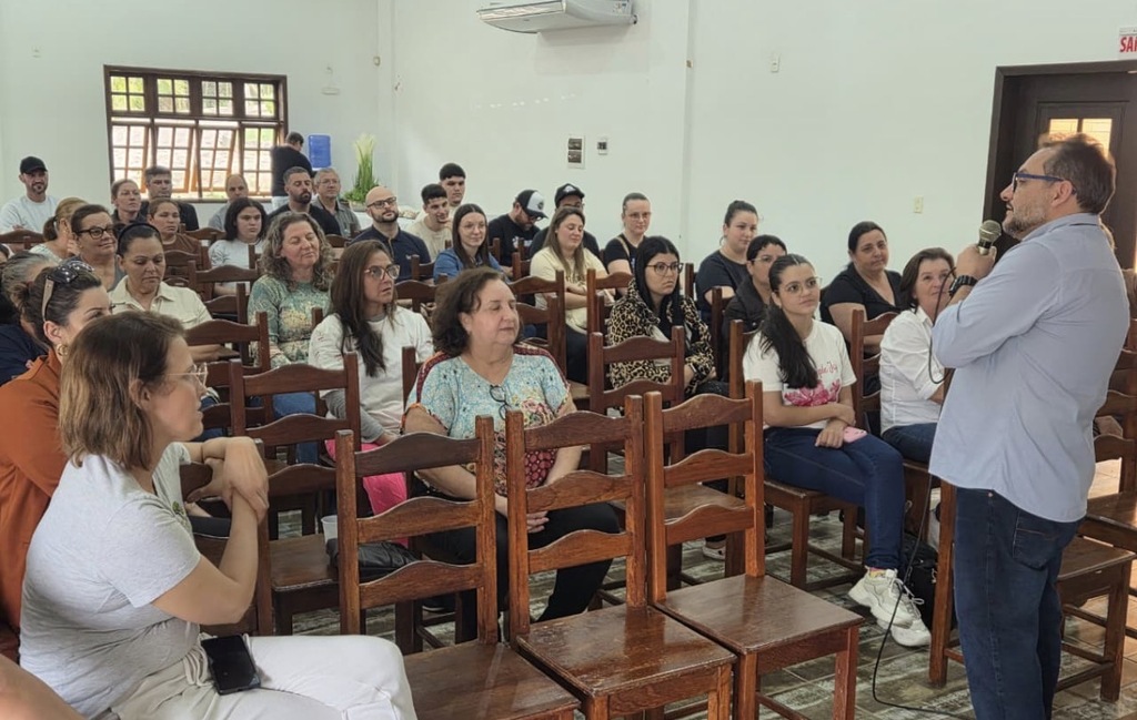 Capacitação sobre boas práticas em serviços de alimentação é promovida em Urussanga