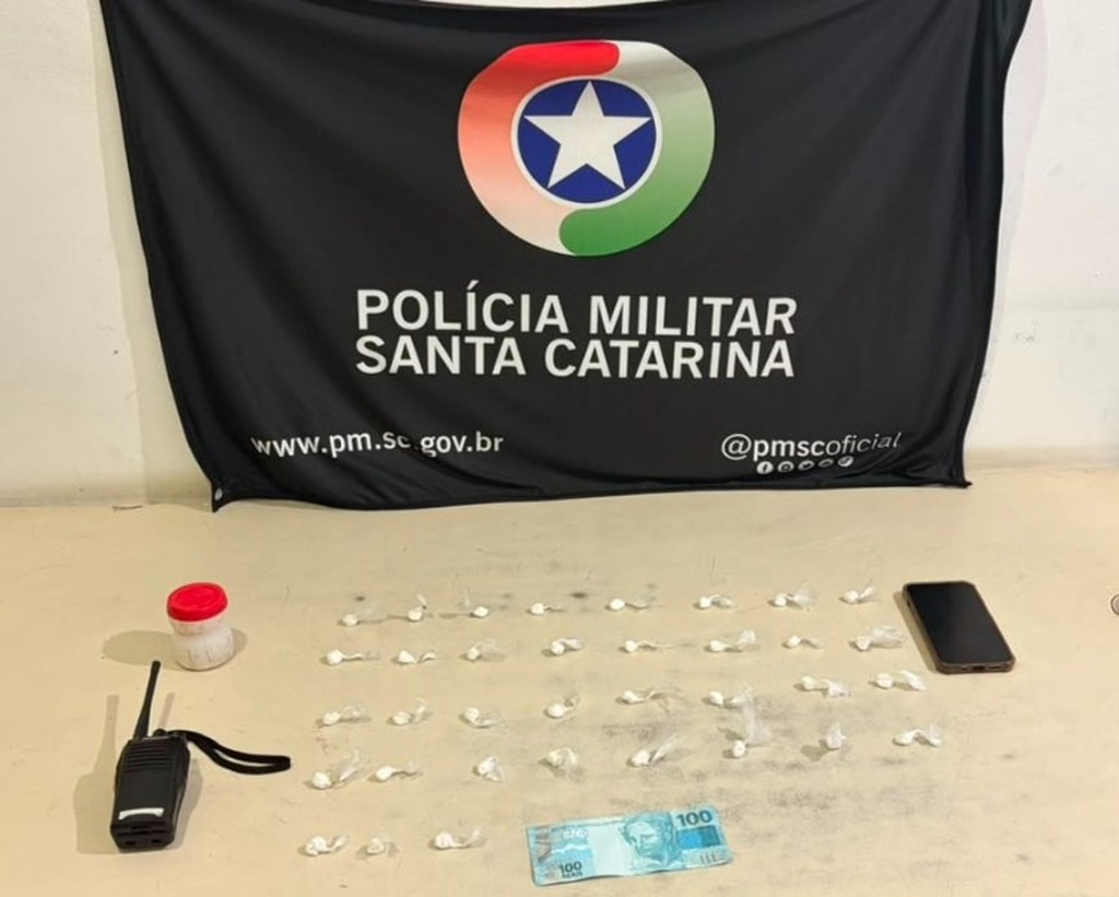 ADOLESCENTE É APREENDIDO POR ATO INFRACIONAL ANÁLOGO AO TRÁFICO DE DROGAS EM PASSO DE TORRES