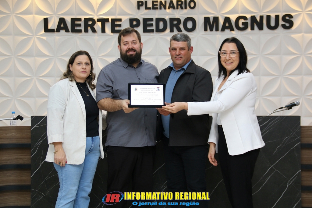 PADRE TIAGO É HOMENAGEADO NA CÂMARA DE VEREADORES DE SÃO JOÃO DO SUL