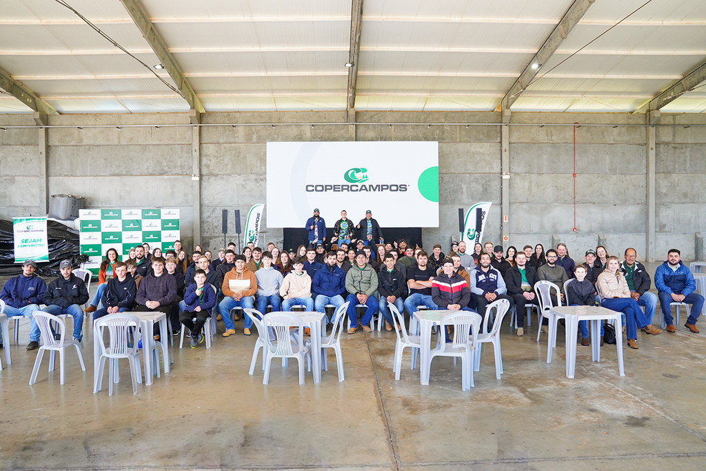 Jovens fortalecem protagonismo no campo em encontro do JEC Copercampos