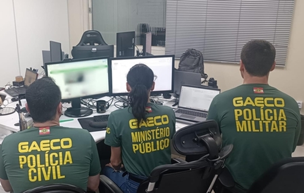 Operação cumpre mandados contra facção criminosa no Oeste e outras regiões