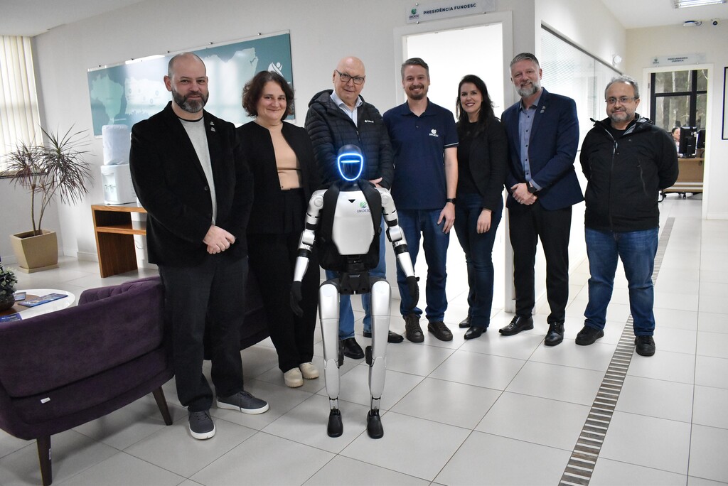 Unoesc apresenta Robô César e amplia ações de divulgação científica