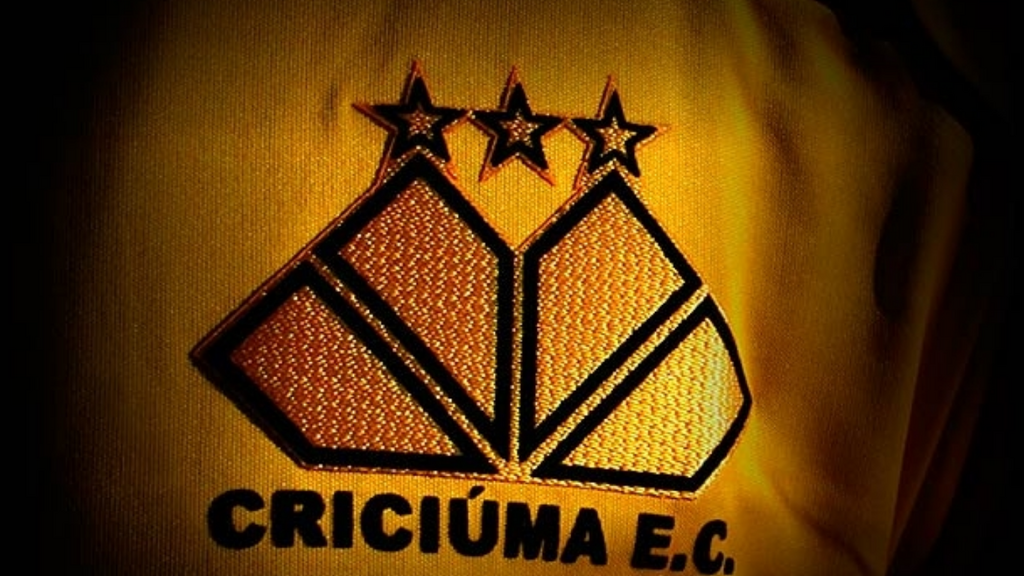 Fim da festa! Criciúma perde após 15 jogos invicto e sofre duro golpe na Série B