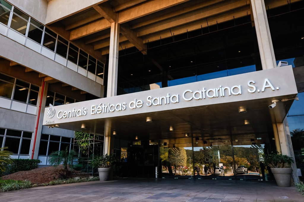 Celesc anuncia período de inscrições para concurso público em Santa Catarina