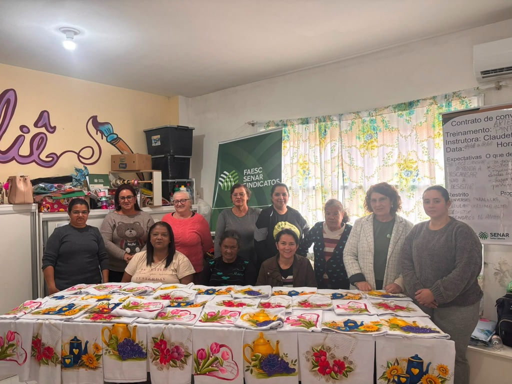 Sindicato Rural promove curso de pintura em tecido no CRAS