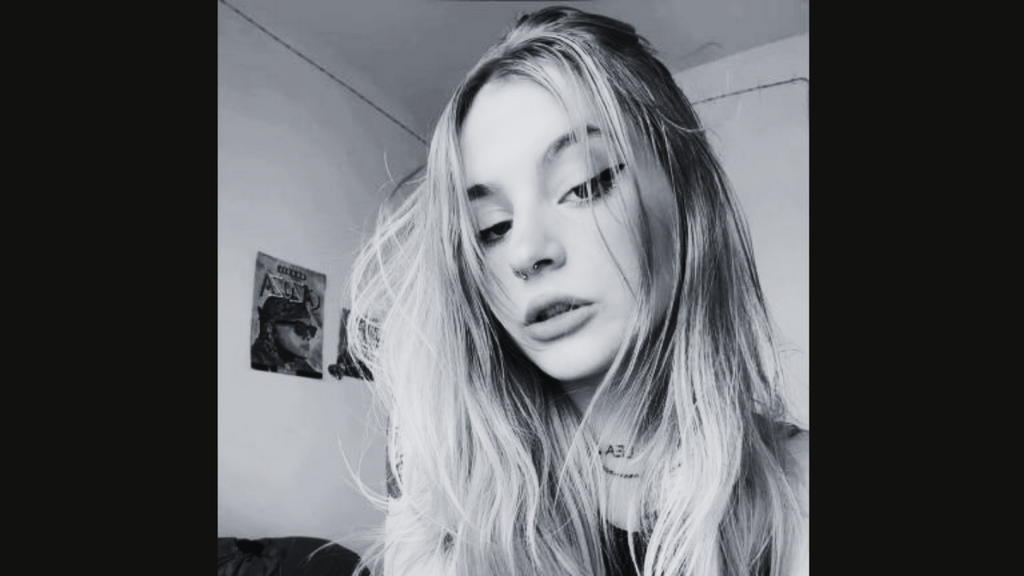 ‘Poderia ser qualquer uma de nós’: morte de estudante de 19 anos provoca revolta em SC