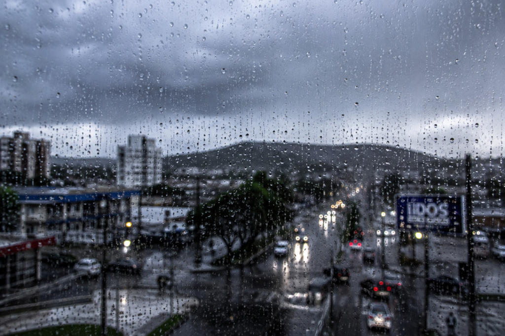 Sob influência do Super El Niño, Oeste catarinense terá semana de frio, chuva e risco de temporais