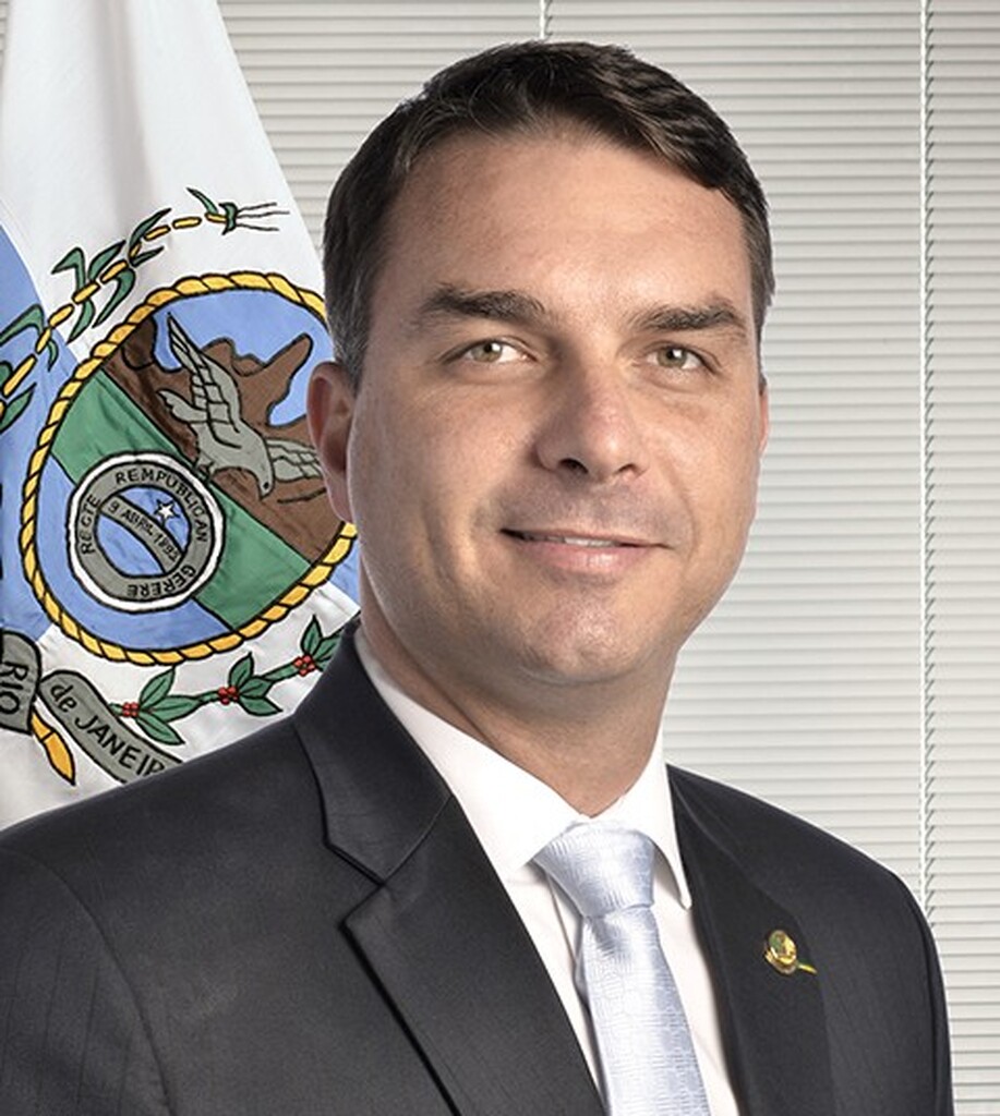 TSE afasta ataque hacker e manda investigar filiação de Flávio Bolsonaro ao Missão
