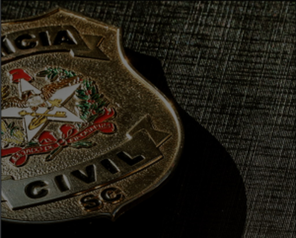 Polícia Civil apreende equipamentos em investigação sobre ameaças a escolas de Piratuba