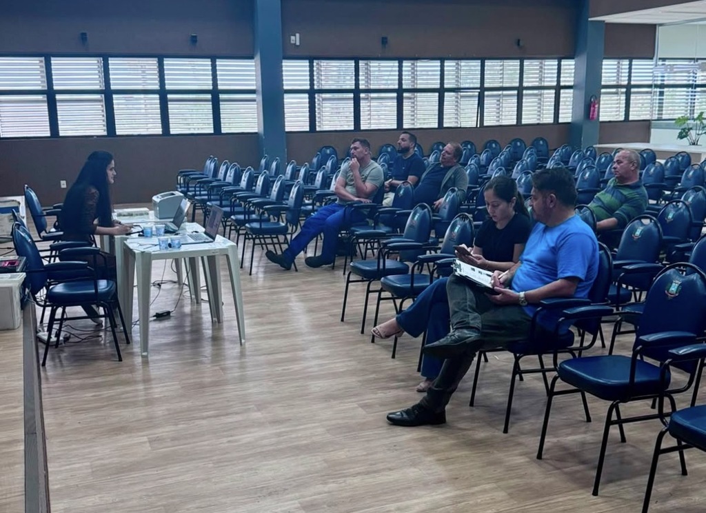 Prefeitura de Içara arrecada R$ 315 mil em leilão de veículos e máquinas pesadas