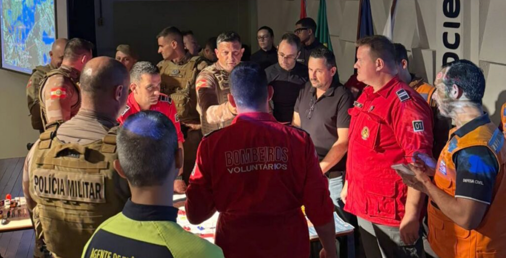 Defesa Civil de Joinville realiza simulado de desastre com mais de 100 pessoas
