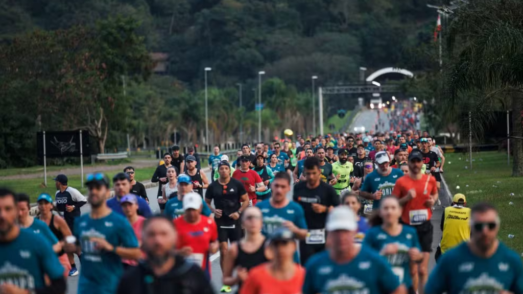 Maratona Internacional de Floripa terá edição histórica com 19 mil corredores