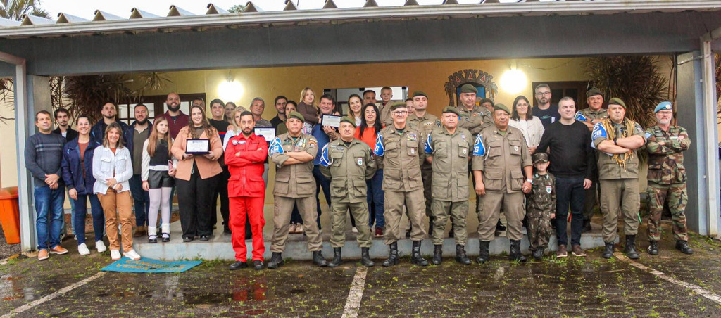 MORRINHOS DO SUL RECEBE A 89ª CORRIDA DO FOGO SIMBÓLICO DA PÁTRIA E HOMENAGEIA EX-INTEGRANTES DA BRIGADA MILITAR